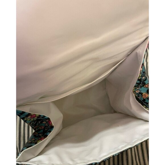 Sakroots Insulated Flap‎ Lunch Tote - Picture 7 of 7